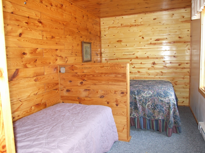 Southwick Cabin bedroom